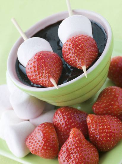 Chocolate and Marshmallow Fluff Fondue for the Little Dipper CrockPot