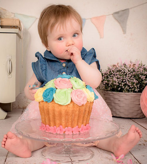 Cool Blooms Giant Cupcake Cake - Wilton